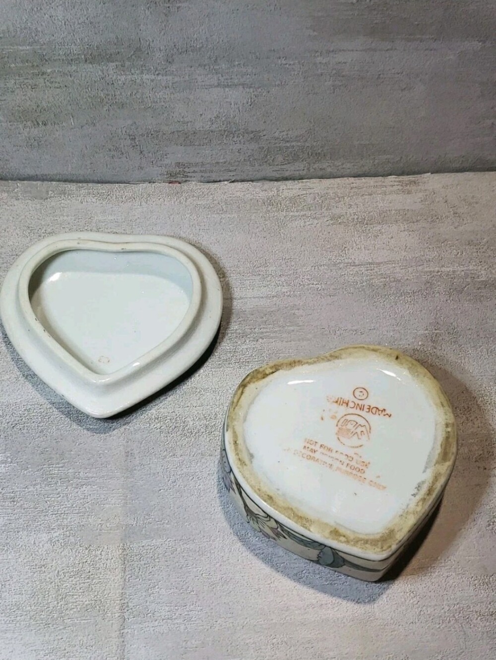 Vtg WBI Floral Porcelain Heart Shaped Lidded Trinket Box Jewlery - Picture 5 of 7